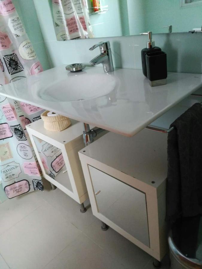 Stylish Flat, 2 Bathrooms And Swimming Pool, Next To The Beach! Sant Adria de Besos Bagian luar foto